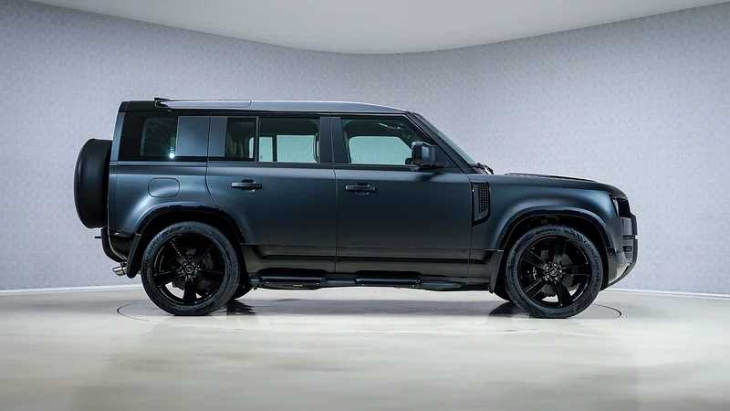 Defender 110 P525 Edition X | AED 8,140 PM | Warranty Nov-2029 | GCC63176167929602112