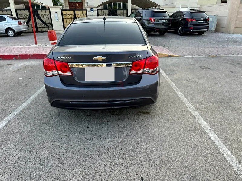 Chevrolet cruse in very good condition Gcc lady driving63153226262530112