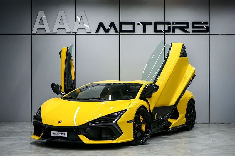LAMBORGHINI REVUELTO GCC / 5 YEARS WARRANTY + SERVICE CONTRACT63155552599939111