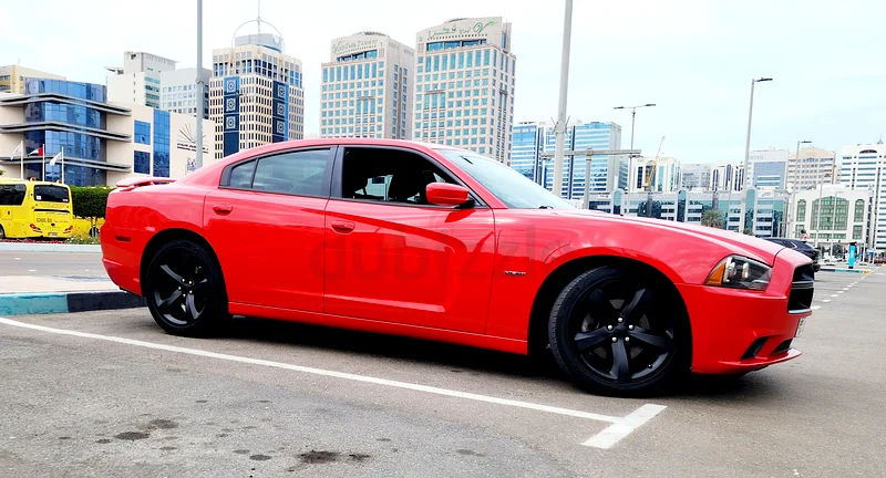 شاحنة دودج تشارجر الحمراء القوية بمحرك V8 سعة 5.7 لتر من طراز هيمي | بدون حوادث | سجل صيانة كامل | رياضية ونظيفة63135976171137111
