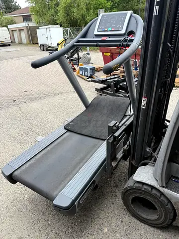 Jog LED Treadmill: Technogym