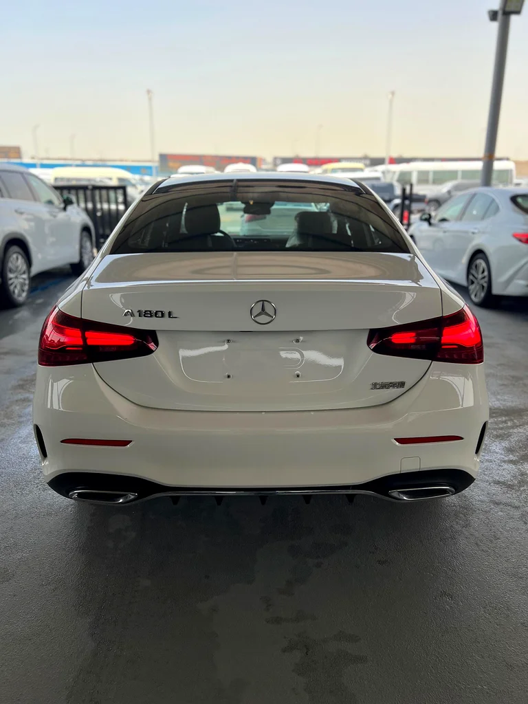 Mercedes A 180 L63145814495234113