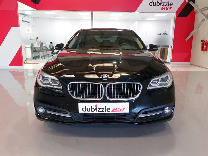 1690 درهم شهريًا | BMW سلسلة 5 528i من عام 2015 | مواصفات دول مجلس التعاون الخليجي | المرجع #32539463138278031745111