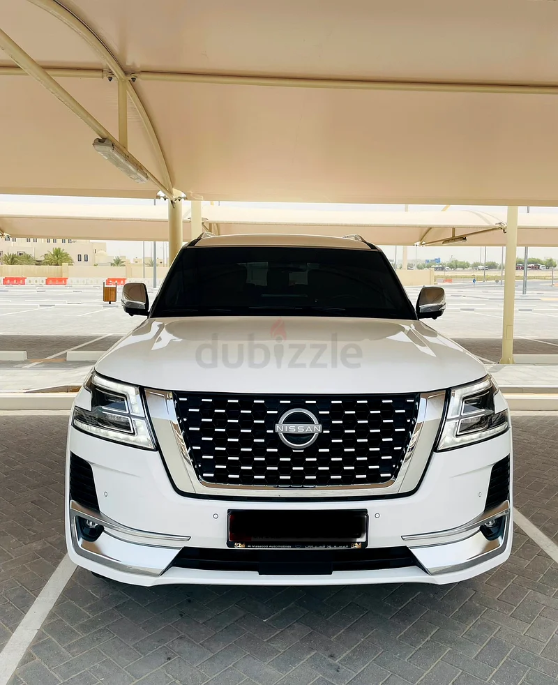 Nissan Patrol 2019 big engine V8 upgraded to 2024 with warranty631401927247371125