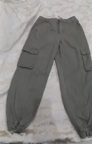 Stylish and Comfortable Cargo Pants for Sale!