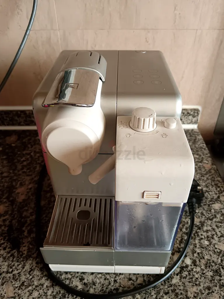 Nespresso coffee machine63251902914818110
