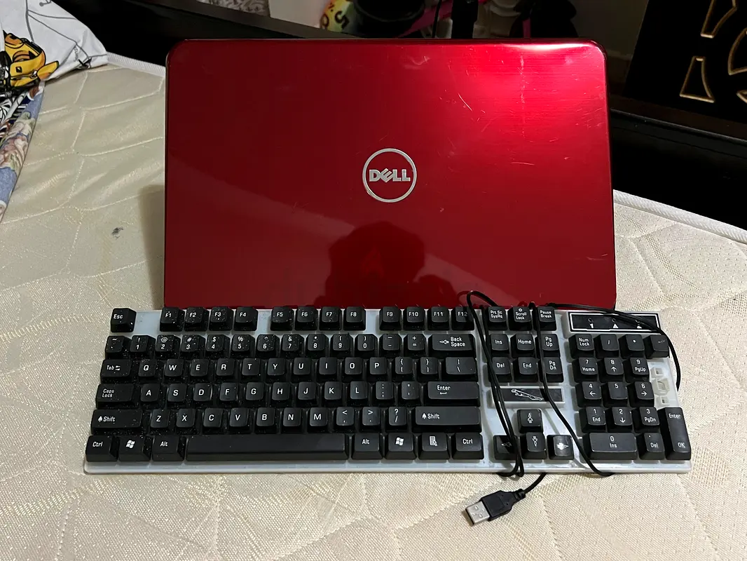 Stylish Dell Laptop - Perfect for Students  Professionals!63255527418370114