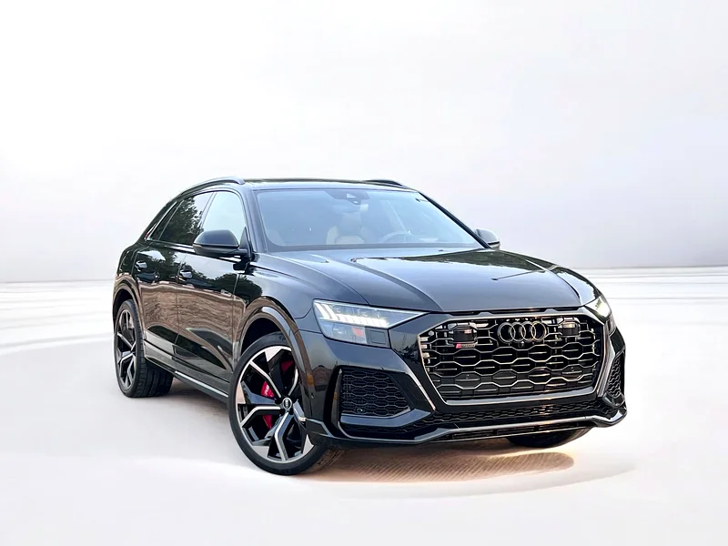 Audi R/S Q8 original paint perfect condition63157884923778112