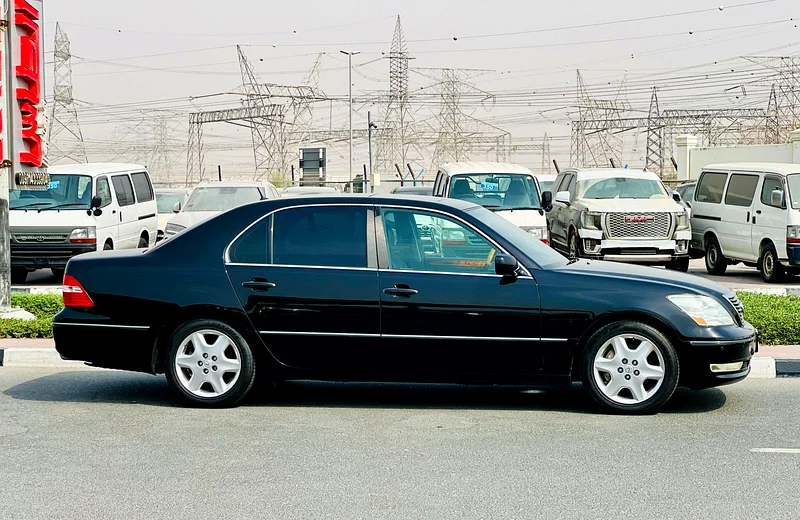 2004 - LEXUS LS430 - SUPER CLEAN - LIKE NEW - ONLY 65,000 MILES63225312859394113