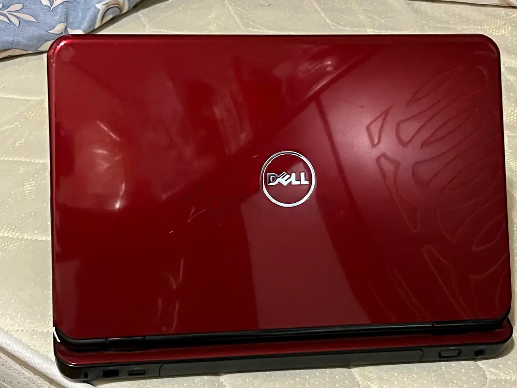 Stylish Dell Laptop - Perfect for Students  Professionals!