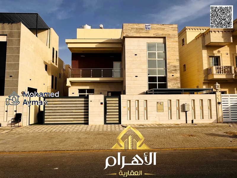 عرض ساخن 5 غرف نوم رئيسية مع خزائن مدمجة والسقف بما في ذلك الماء والكهرباء وتكييف الهواء63872557918466112