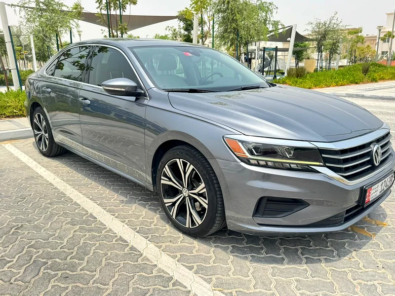 2020 Volkswagen Passat Highline with Low mileage63170385261826113