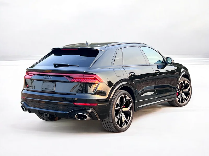 Audi R/S Q8 original paint perfect condition63157884923778114