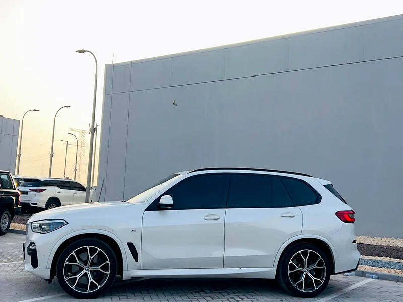 BMW X5 4.0i 202063160159618177111