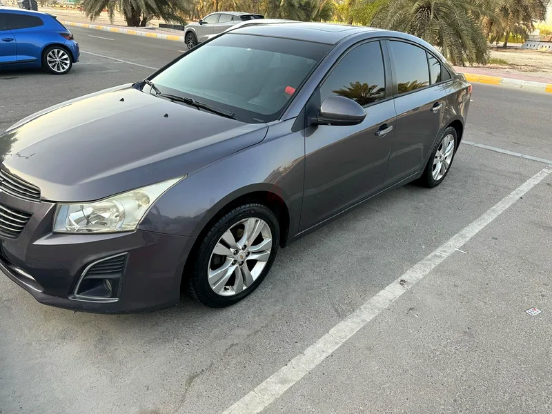 Chevrolet cruse in very good condition Gcc lady driving63153226262530111