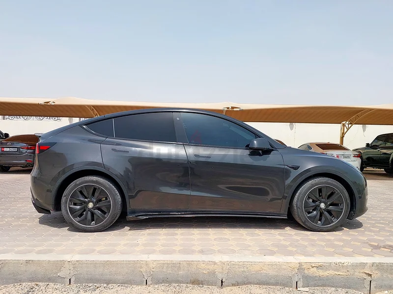 AED 1594/month | 2022 Tesla Model Y Long Range | GCC Specs | Ref#33489763175259800323113