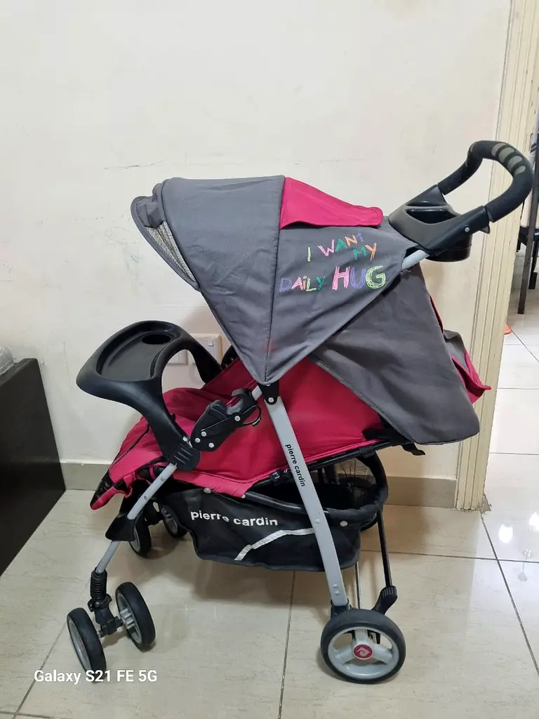 silla para coche y cochecito muy poco usados