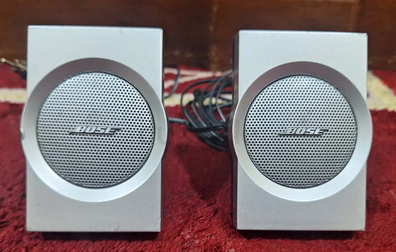 Bose Speakers (2 Speakers ) for Sale in very Good Condition63261838223489117