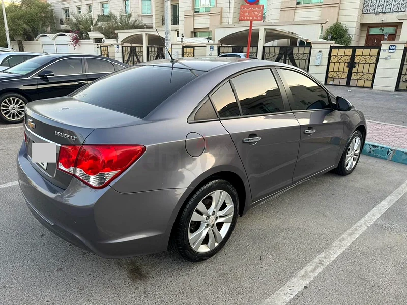 Chevrolet cruse in very good condition Gcc lady driving63153226262530113