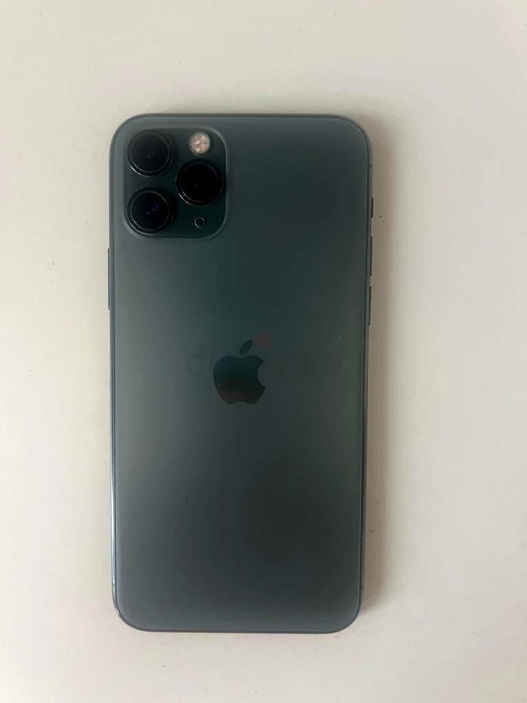 ممتاز..!!! iPhone 11 - 256 جيجابايت، مستعمل من قبل سيدة..!!62864711370753112