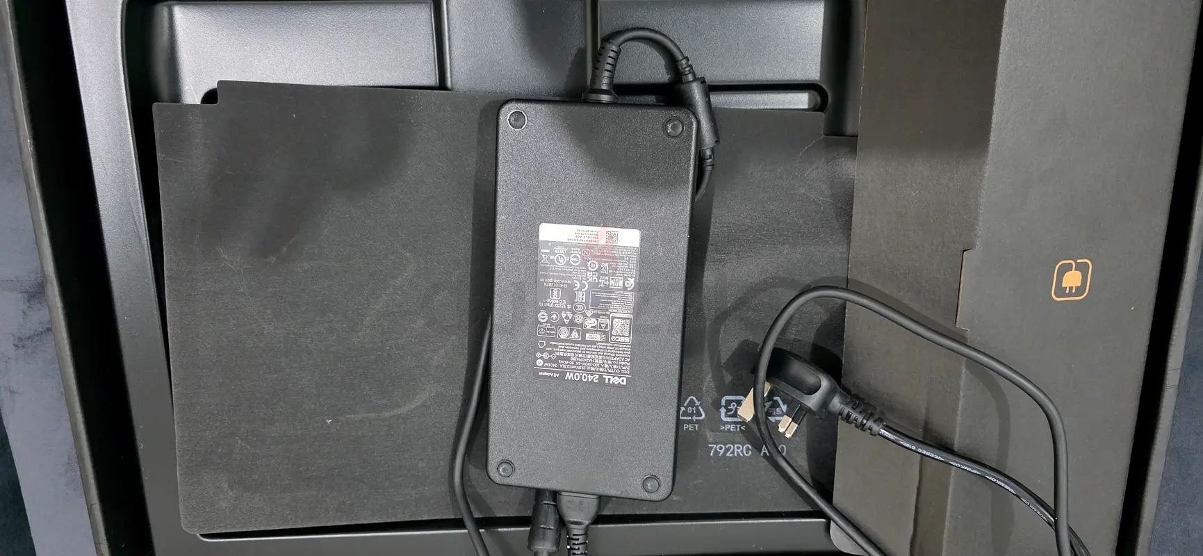 Alienware M15 R763256072243457114