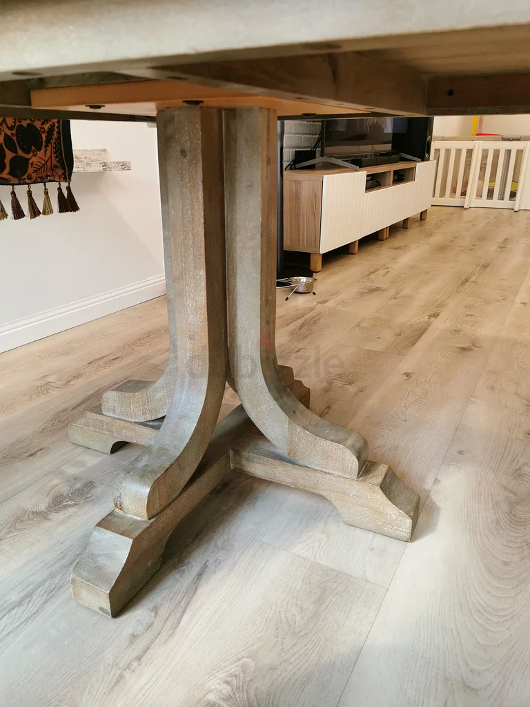 Pottery Barn wooden dinning table63217330774530111