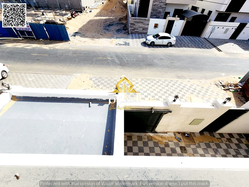 فيلا للإيجار في حي الياسمين، تتكون من 5 غرف نوم رئيسية، وتقع على شارع فرعي، وبسعر خاص، وجاهزة للسكن، مع تزويد المياه والكهرباء وتكييف الهواء63304615676931113