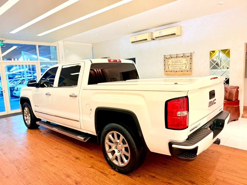 Gmc sieera denali model 2014 gulf space one onwer clean car with full option63174775917826114