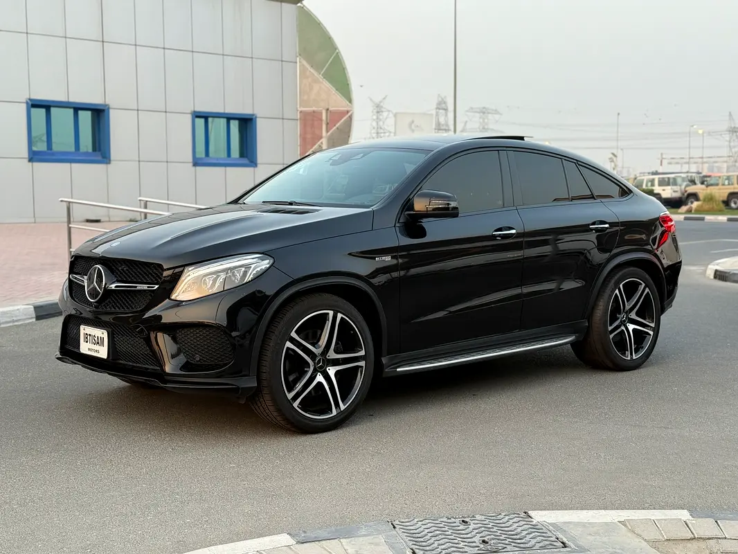 Mercedes-Benz GLE-Class 2017 — photo 1 of 12