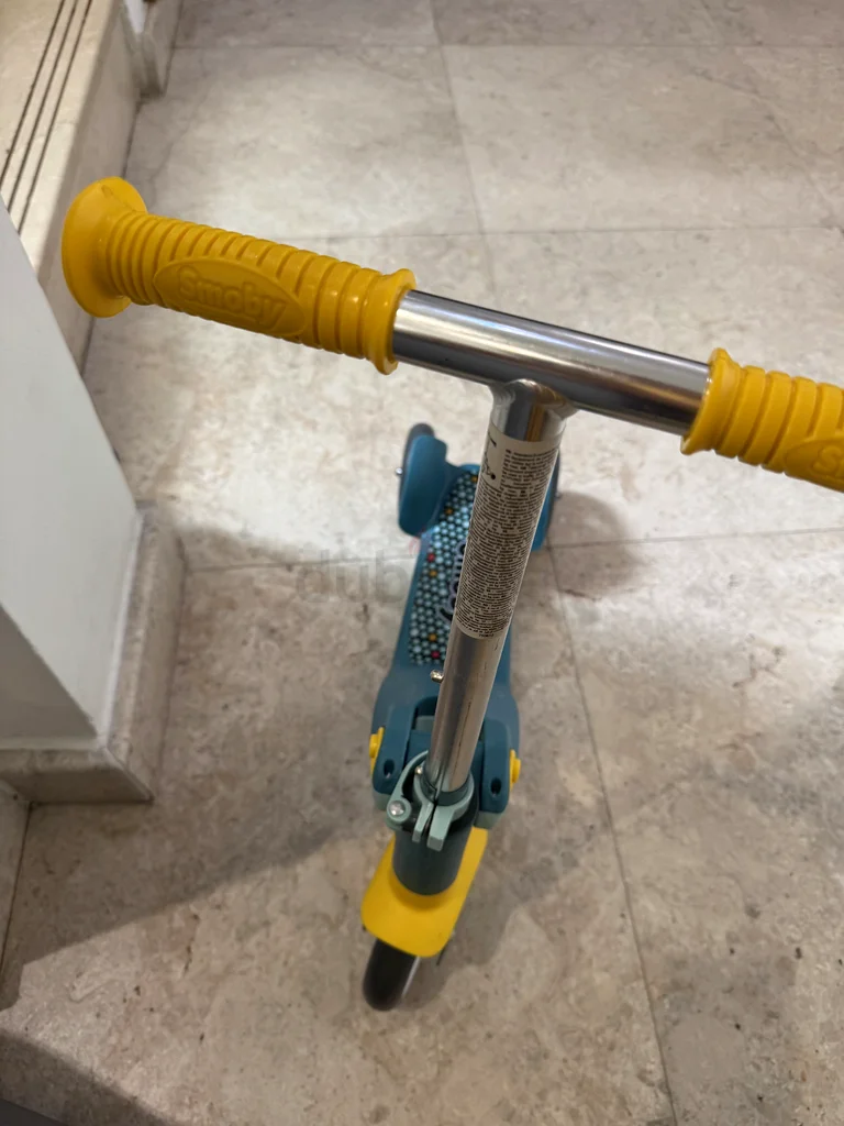 Smoby 3 wheel scooter63246752182402111