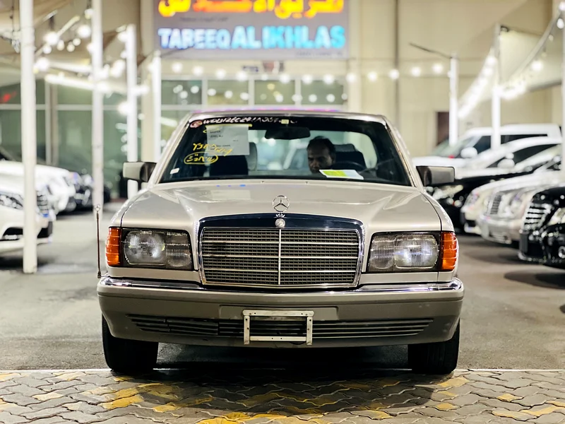 مرسيدس بنز SE-300 _ سنة 1987 _ كيلومترات 120000 _ استيراد ياباني جديد _ لا حوادث _ ورقة VCC _ محرك V663231641321603111