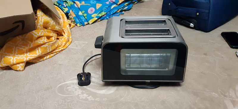 Sleek and Modern 2-Slice Toaster for Sale!632534780917771124