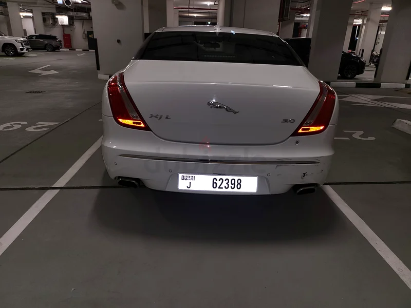 Jaguar XJL Portfolio 2015 - GCC - Supercharged V6 - 114KM - Great Condition63134496801923114