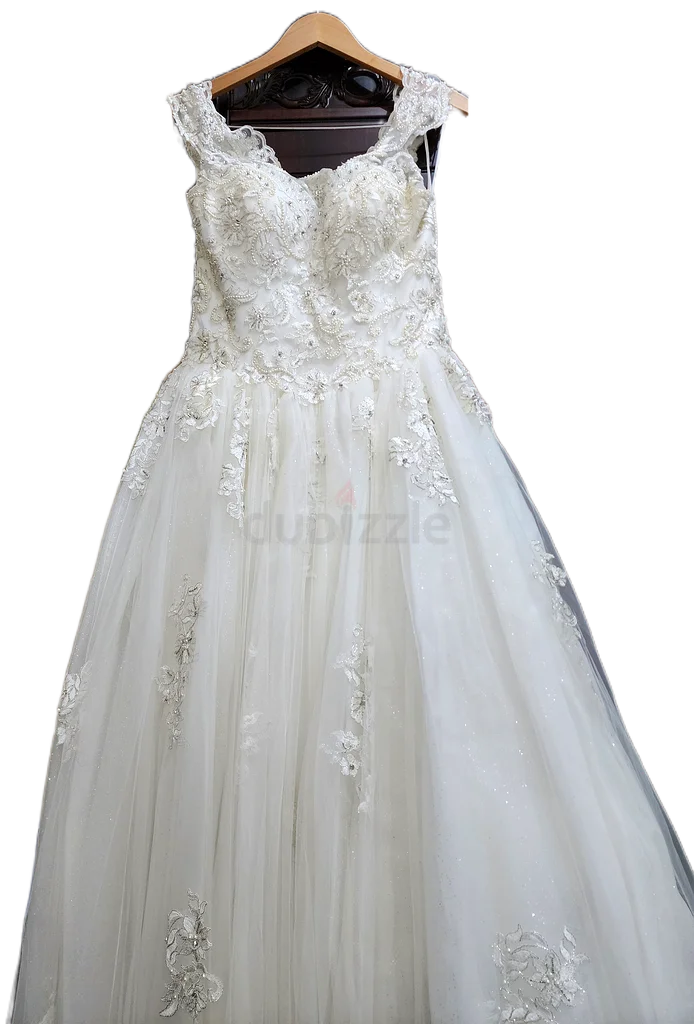 Wedding dress 1500632396179580171115