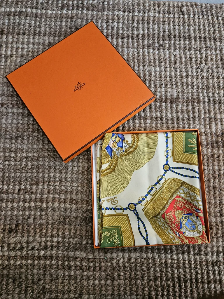 Hermes Vintage Scarf Carre 90 in pristine condition632385853898271129