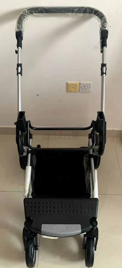 عربة أطفال جديدة بالكامل - الراحة والسهولة!63205883975297114