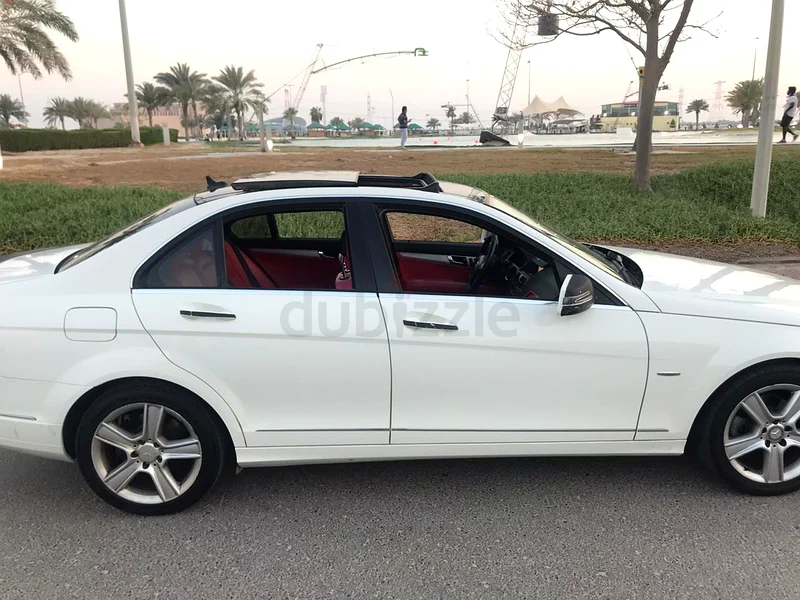2009 Mercedes-Benz C-Class C200 Avantgarde (GCC Specs) – a great daily driver and luxury sedan63148170030081114