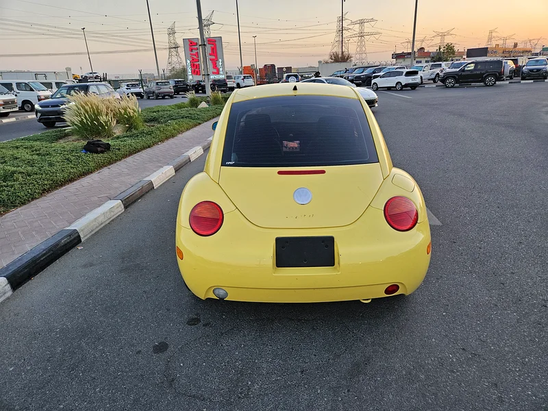 VOLKSWAGEN BEETLE LOW MILEAGE63152290314755113