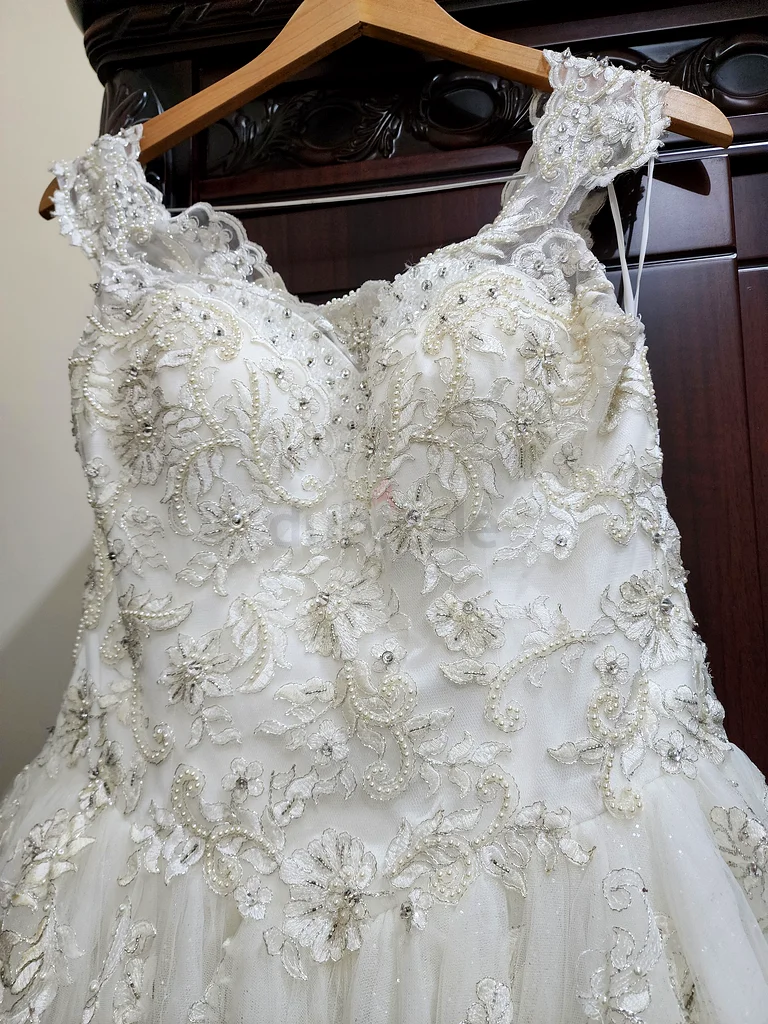 Wedding dress 150063239617958017111