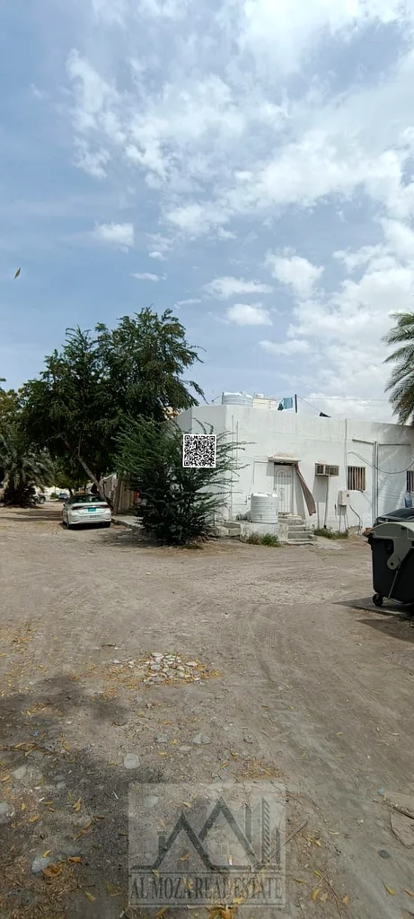 3bedroom hall old arabic house for sale near ajman free zone and bus station63865456880515110
