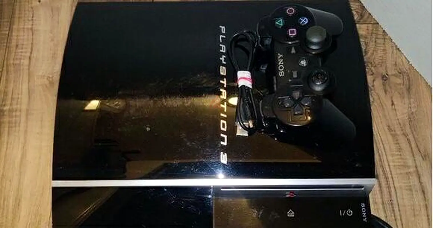 Sony PlayStation 3 fat Console with controller, power cable and hdmi wire Epic Gaming Experience!