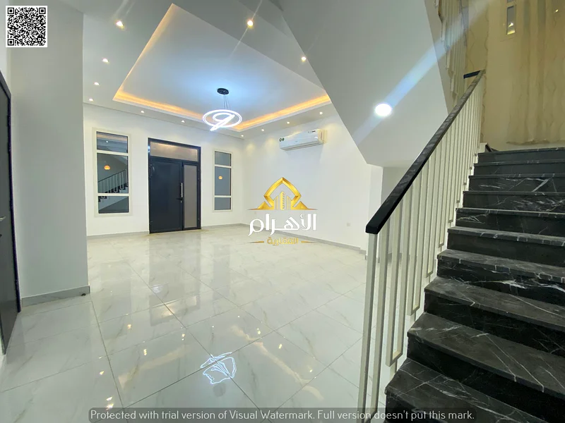 🏡 فيلا فاخرة مكونة من 5 غرف نوم رئيسية، وبمساحة 3014 قدم مربع، بسعر 1,370,000 درهم، متضمنة الكهرباء والماء ووحدة تكييف الهواء63170849160962114