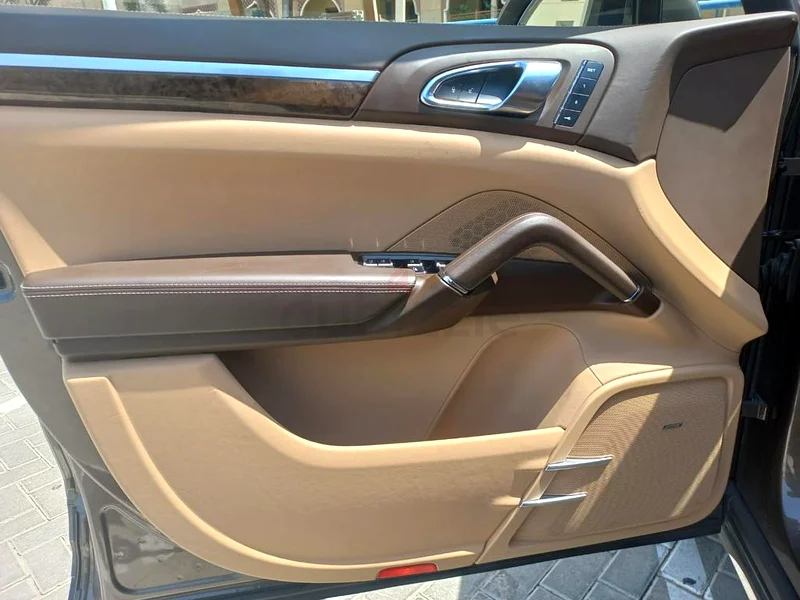 Porsche Cayenne S | Platinum Edition |63150479824514114