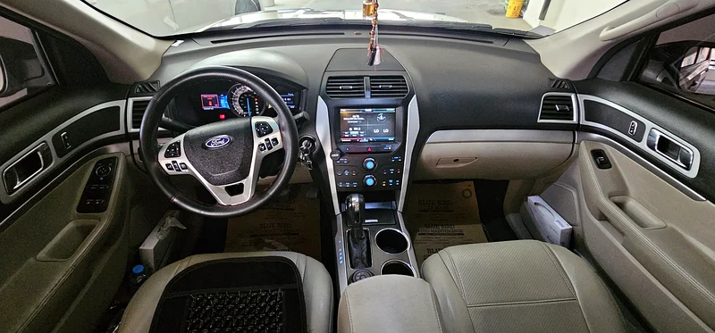 Ford Explorer-Immediate Sale63169445496579113