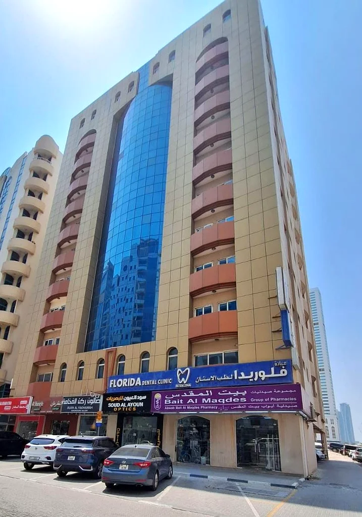 8-11٪ عائد على الاستثمار في مبنى تجاري في الخان - الشارقة63184684310786111