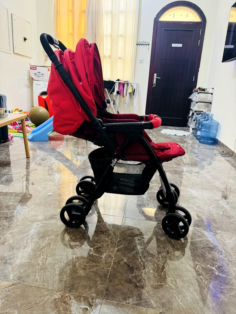 عربة أطفال حمراء أنيقة لطفلك63194604474881111