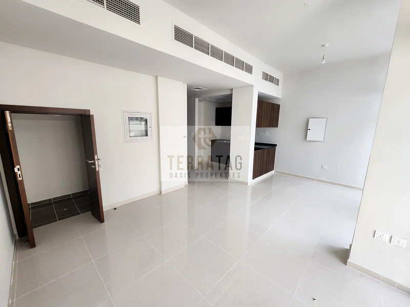 Well Maintained | 5 BHK | G+2 | 1.8m64002890692226110