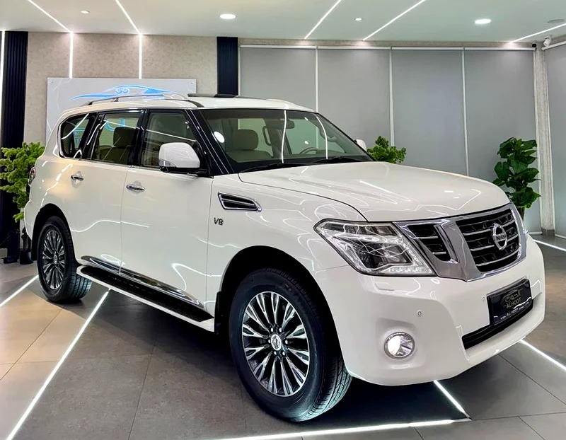 نيسان باترول بلاتينوم V8 رائع || 7 مقاعد || خليجي || الفئة العليا || شاشات || أداء ممتاز63177939274243112