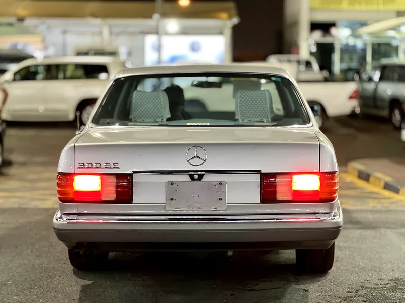 مرسيدس بنز SE-300 _ سنة 1987 _ كيلومترات 120000 _ استيراد ياباني جديد _ لا حوادث _ ورقة VCC _ محرك V663231641321603113