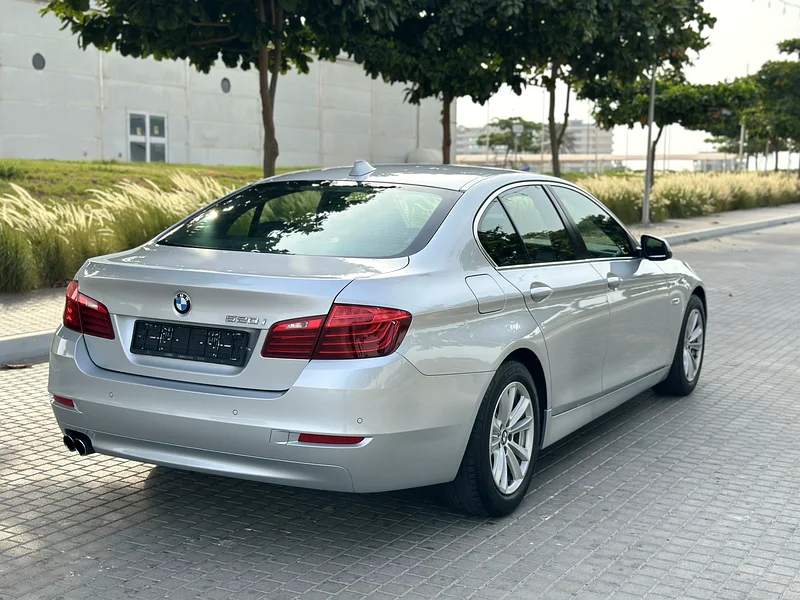 بي إم دبليو 520 أي 201663228784734209114